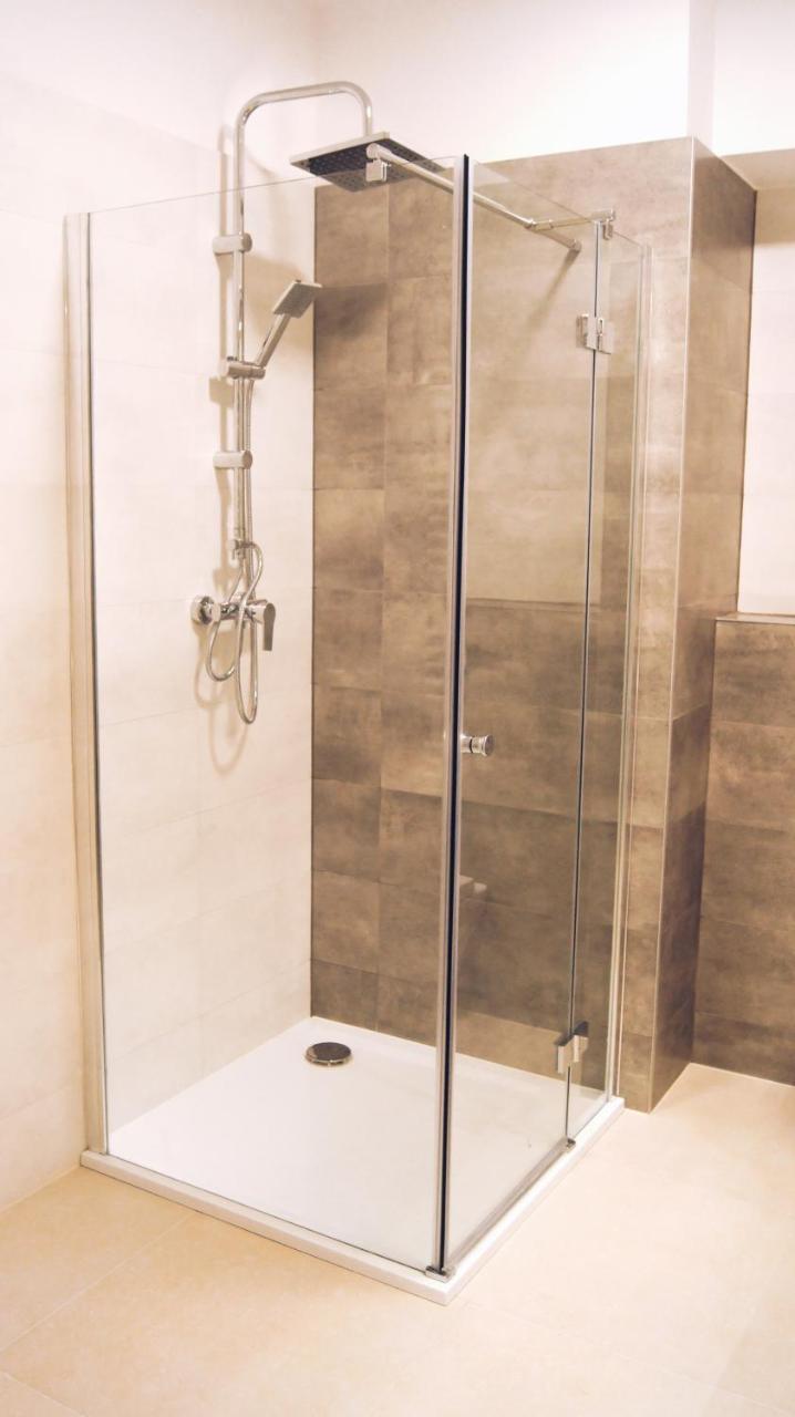 Apartamenty Opal กรินีซา ดรอยจ์ ภายนอก รูปภาพ